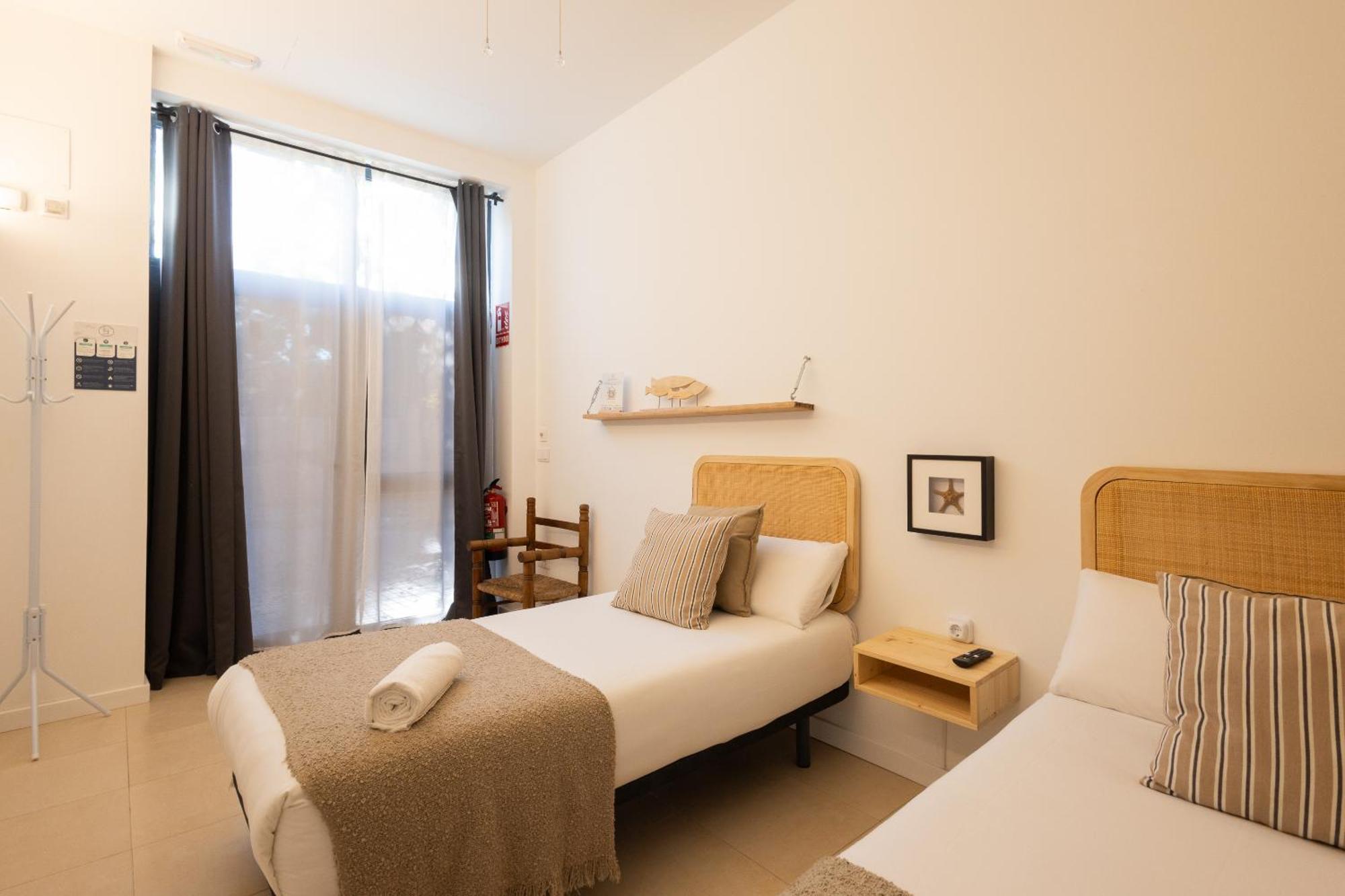 Florit Flats - The Pitiusas Rooms Valencia Kültér fotó